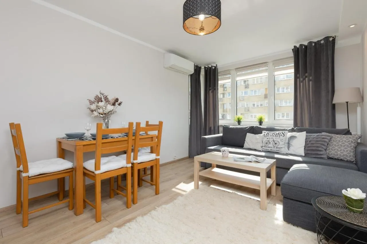 Pet-Friendly Apartment Panska With Ac By Noclegi Renters Varsóvia